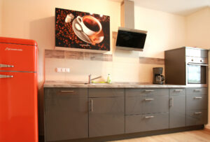 Voll ausgestattete Küche in der Ferienwohnung Koblenz